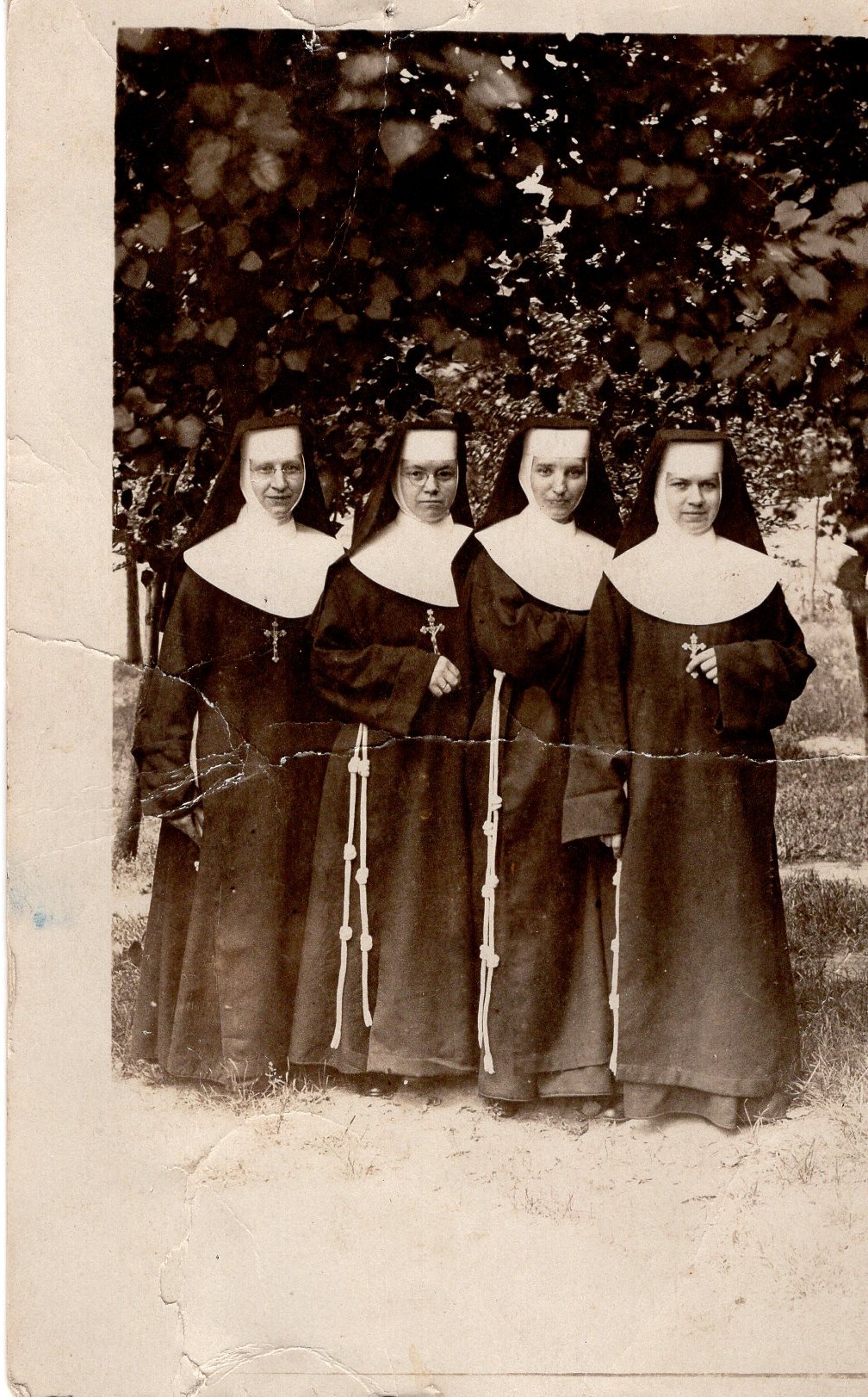 Sisters Antonette, Joachim, Phillippa Glowdowski, and Eulalia